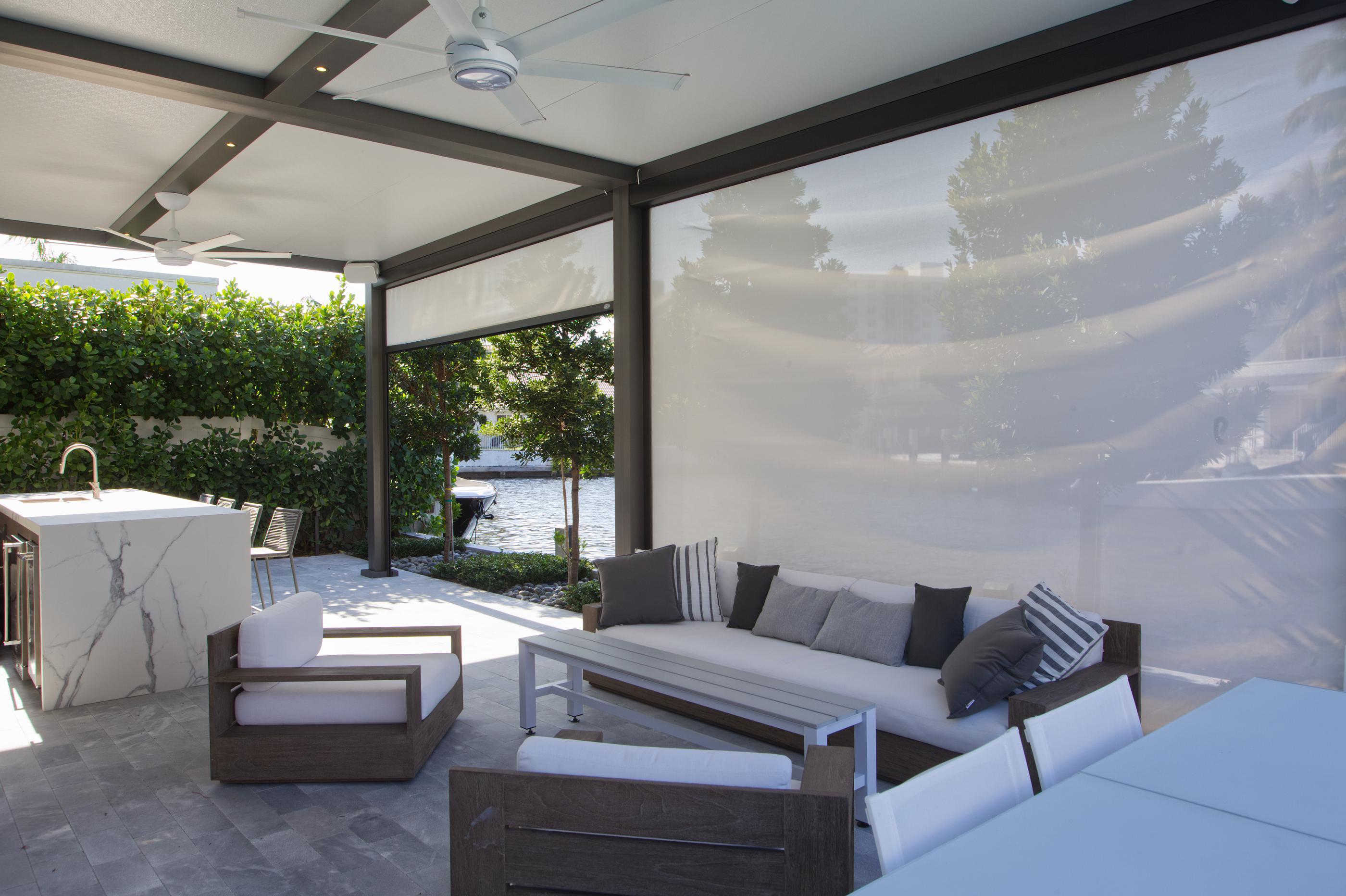 Z-Roof - Insulated Fully Enclosed Pergola