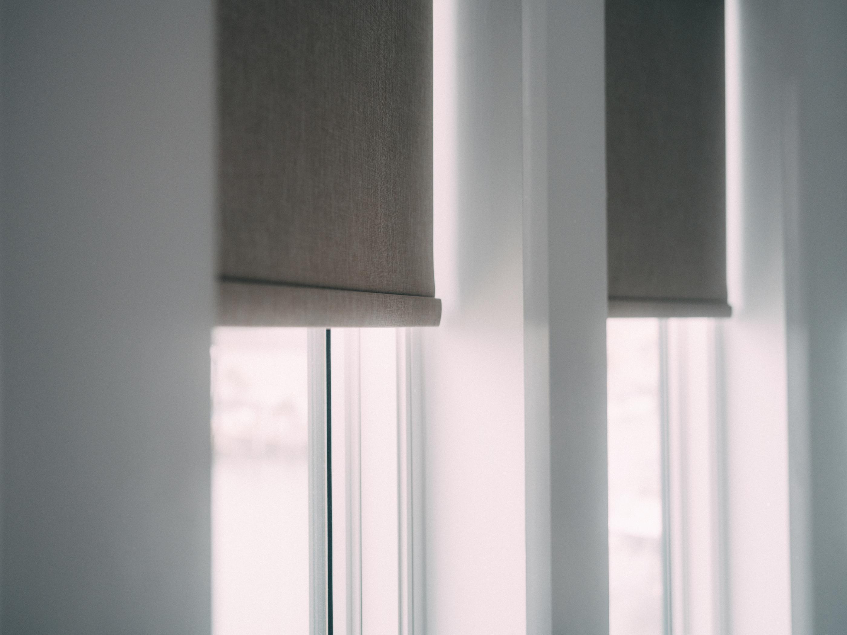 Z-Lift Roller Shades